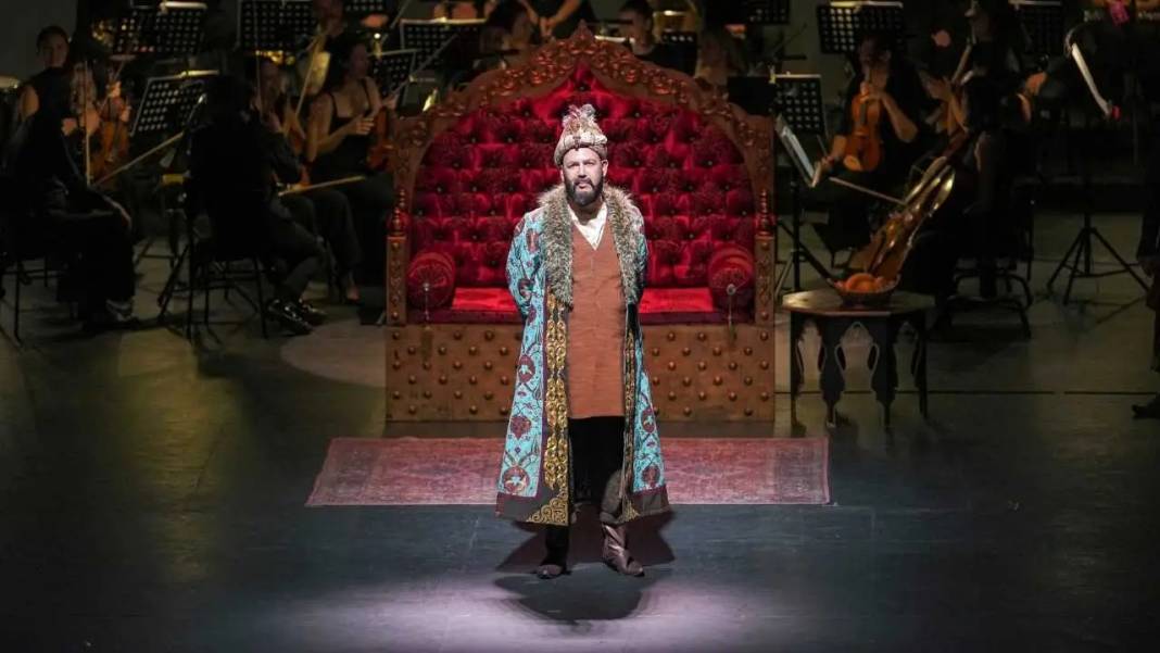 Antalya’da Osmanlı Esintili Mozart Operası İzleyenleri Mest Etti! 1